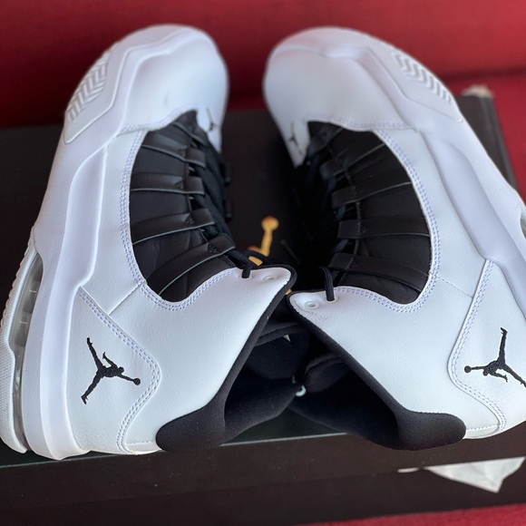 Nike Jordan Max Aura - Picture 10 of 12